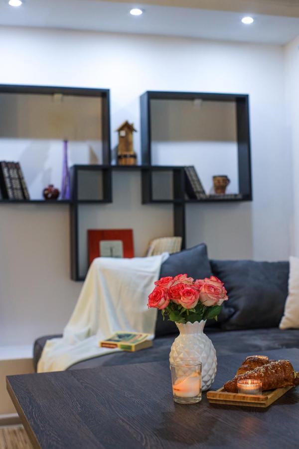 Old Friends Guesthouse Gyumri Bagian luar foto